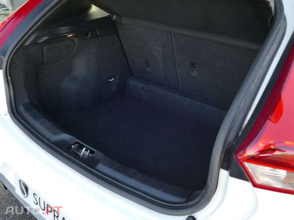 Volvo V40 2.0 D2 R-Design