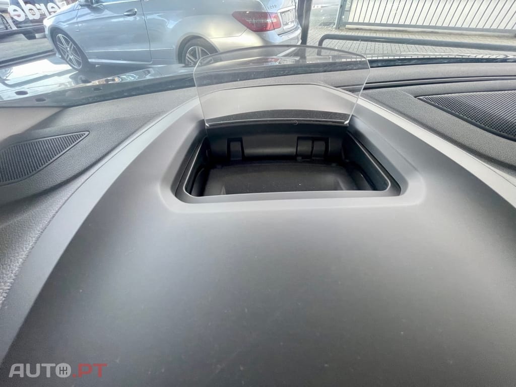 Renault Mégane Sport Tourer E-TECH Plug-in 160 INTENS