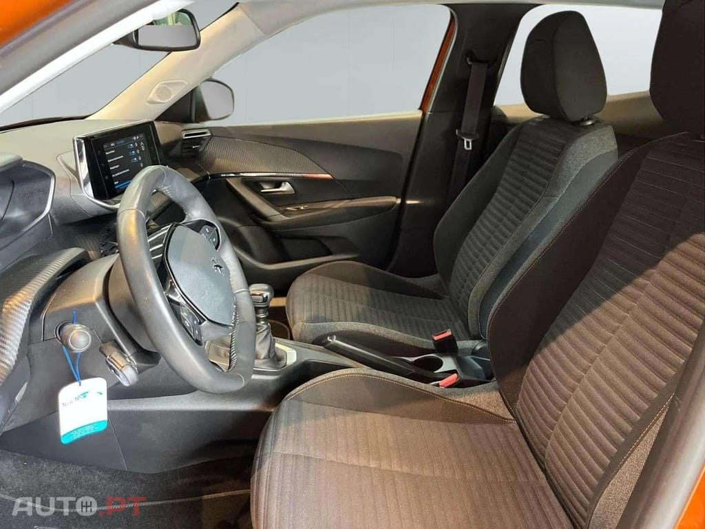 Peugeot 2008 1.2 Active Business