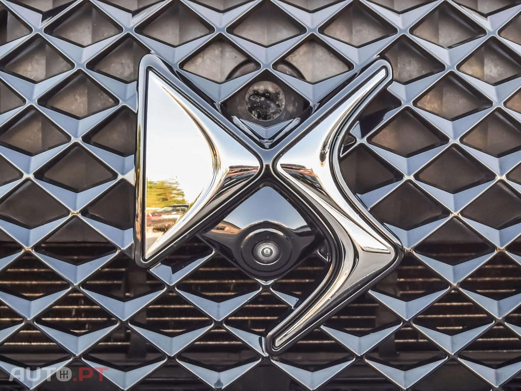 DS DS7 Crossback E-Tense 4x4 Rivoli 300cv