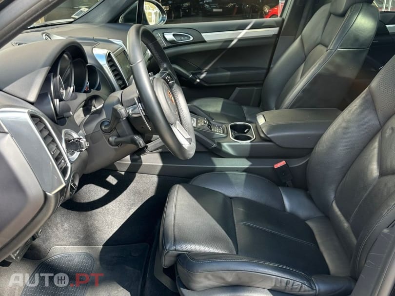 Porsche Cayenne Platinum Edition