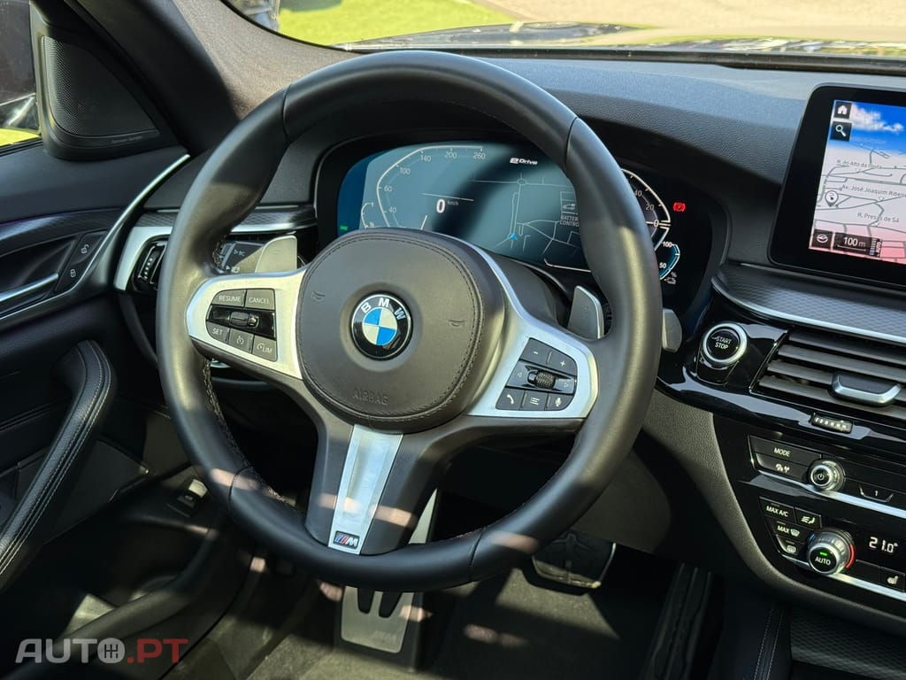 BMW 530 e Pack Desportivo M