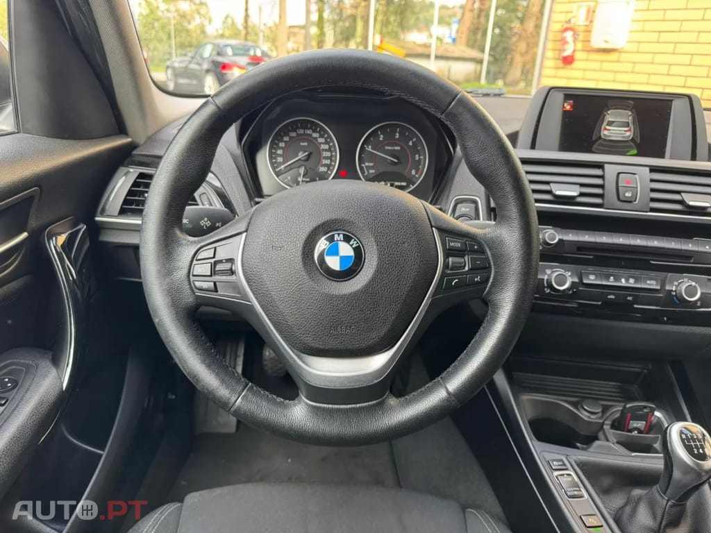 BMW 116 d EfficientDynamics — fotografia 8