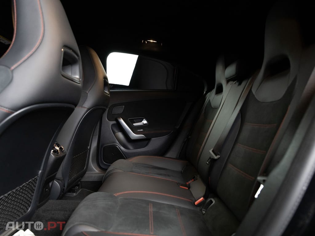 Mercedes-Benz CLA 250 e AMG Line