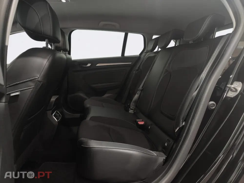 Renault Mégane Sport Tourer 1.6 E-Tech Plug-In Hybrid Equilibre