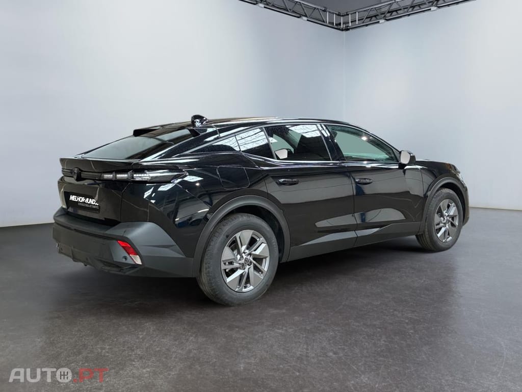 Peugeot 408 1.2 Hybrid Allure e-DCS6