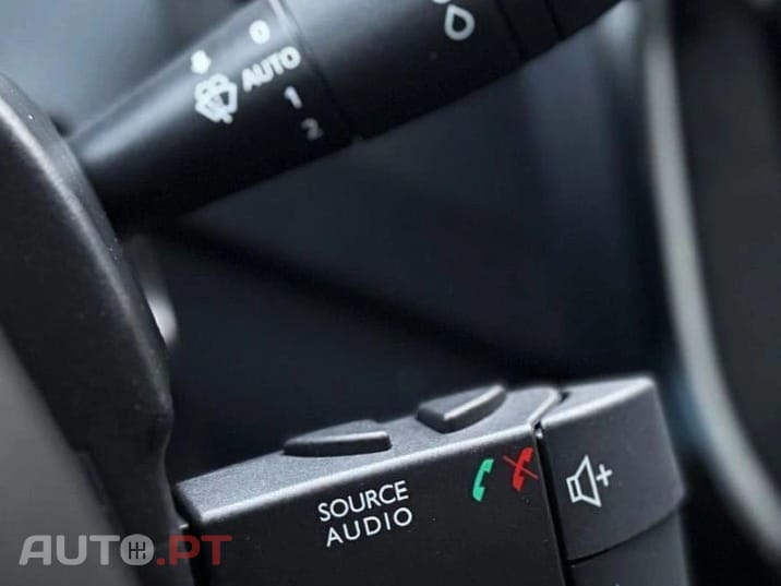 Renault Captur 1.2 TCE INTENS (EDC)