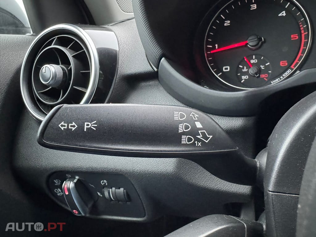 Audi A1 1.6 TDi S-line