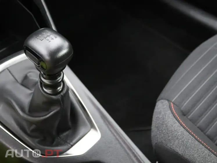 Peugeot 208 1.5 BlueHDi Active Pack — fotografia 18