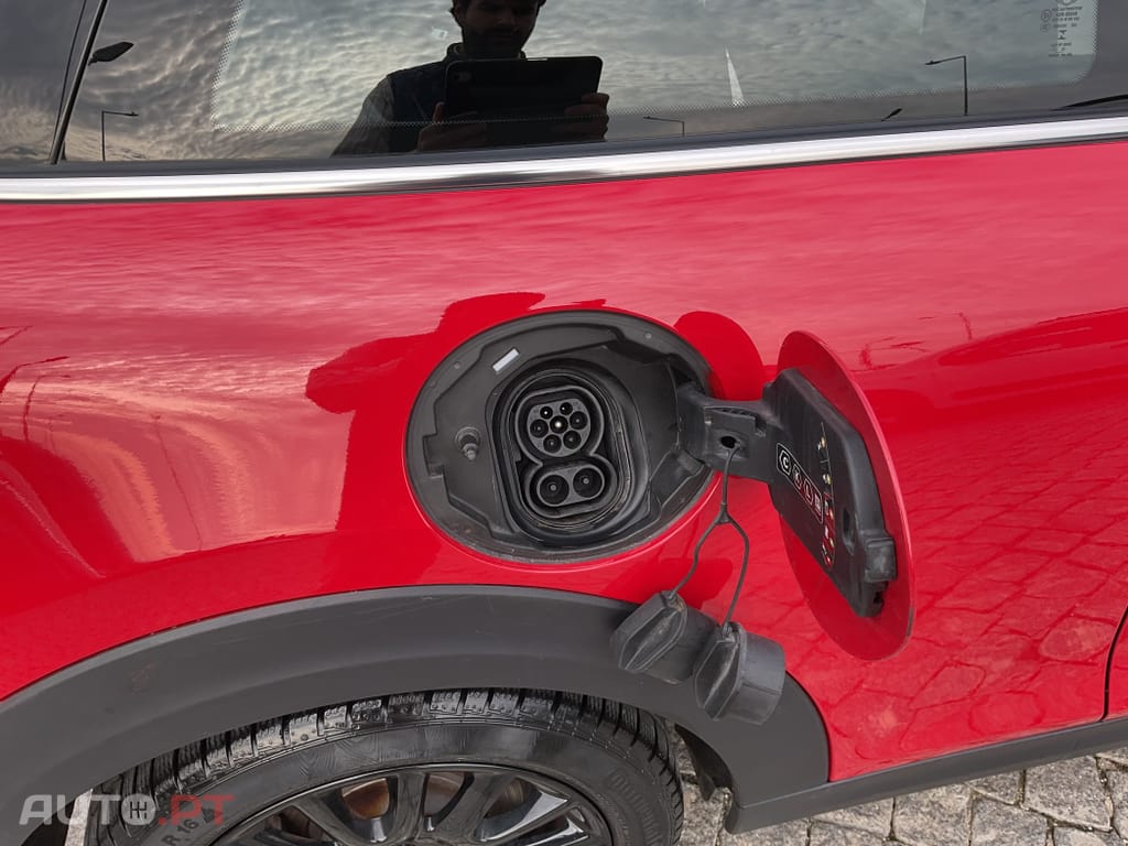 MINI Cooper Cooper SE
