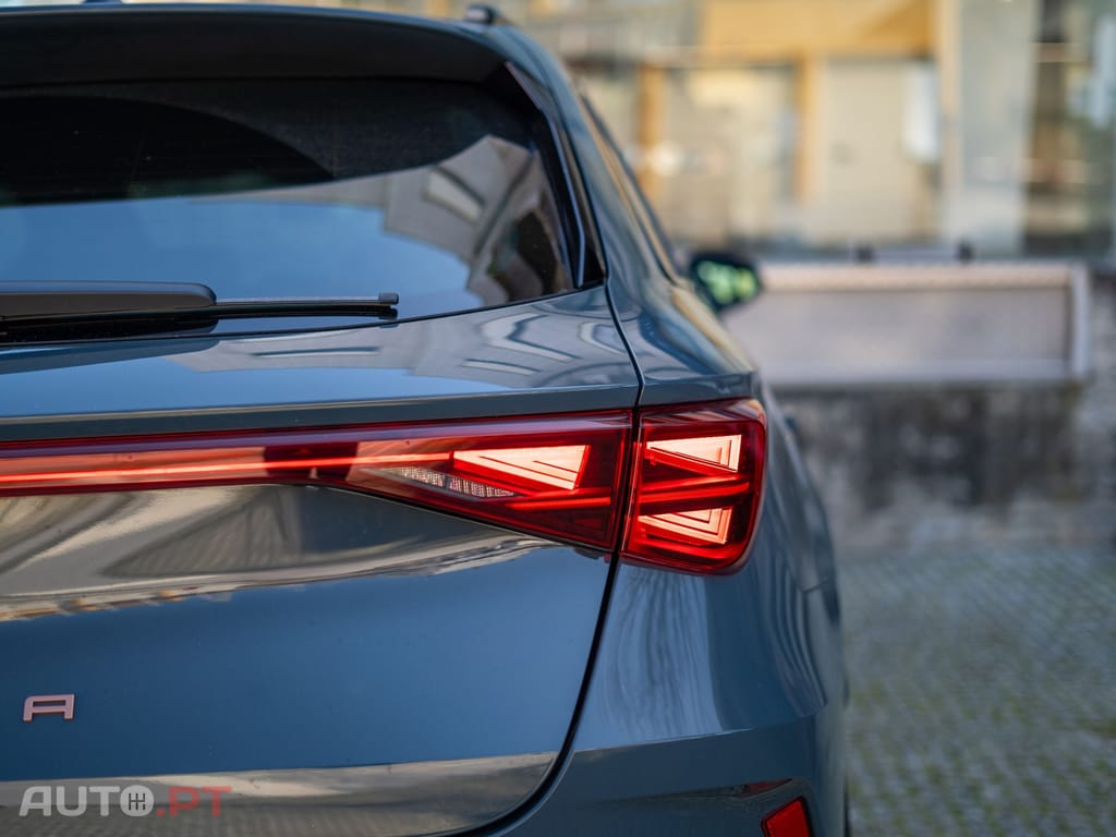 Cupra Leon ST 1.5 e-Hybrid VZ DSG