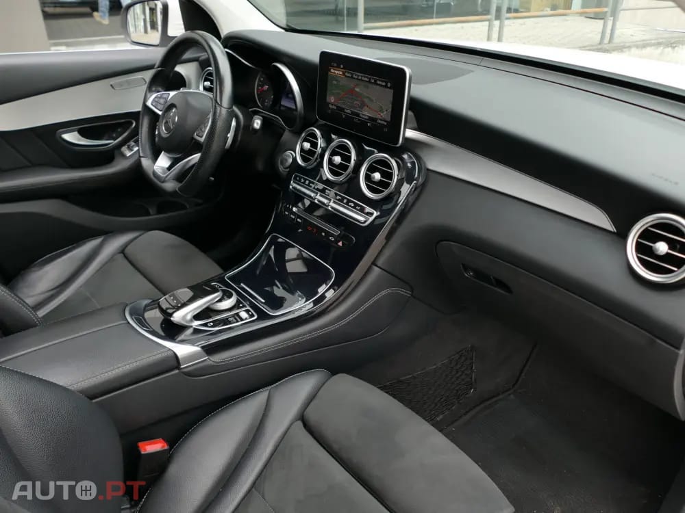 Mercedes-Benz GLC 220 d 4Matic 9G-TRONIC AMG Line