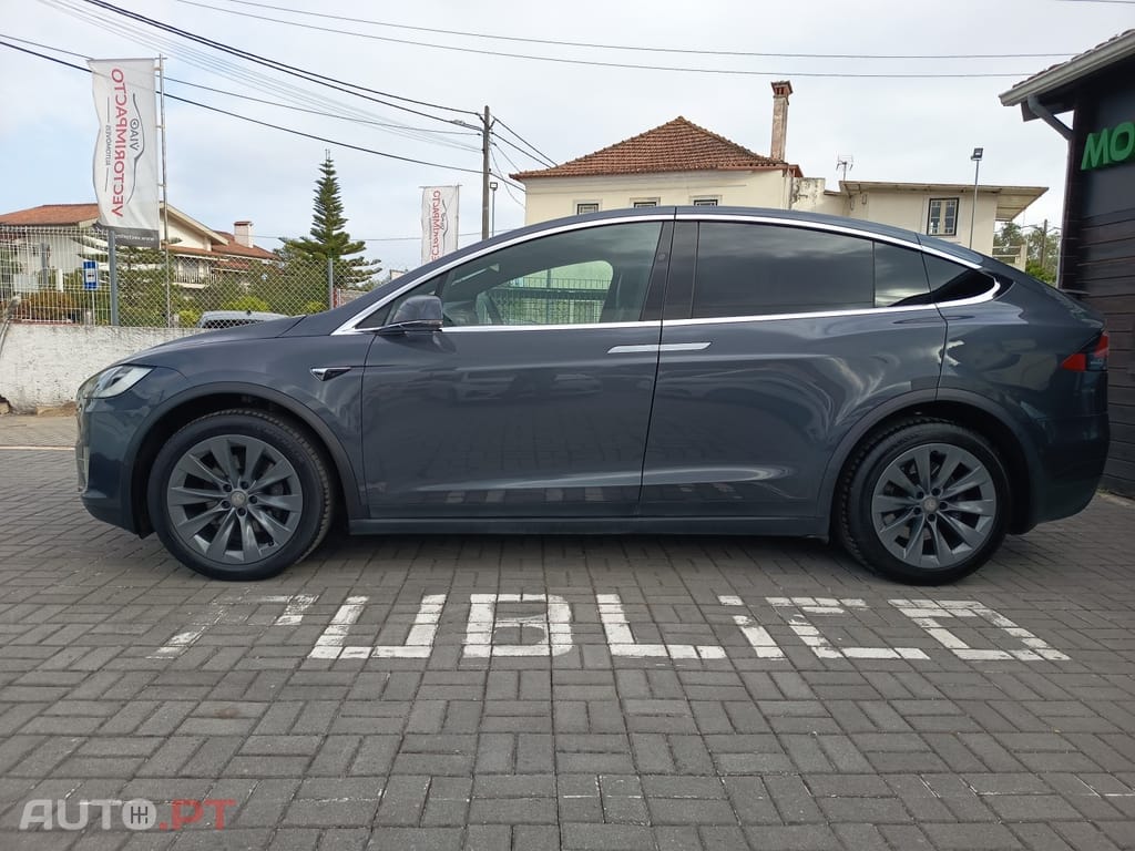 Tesla Model X 100D