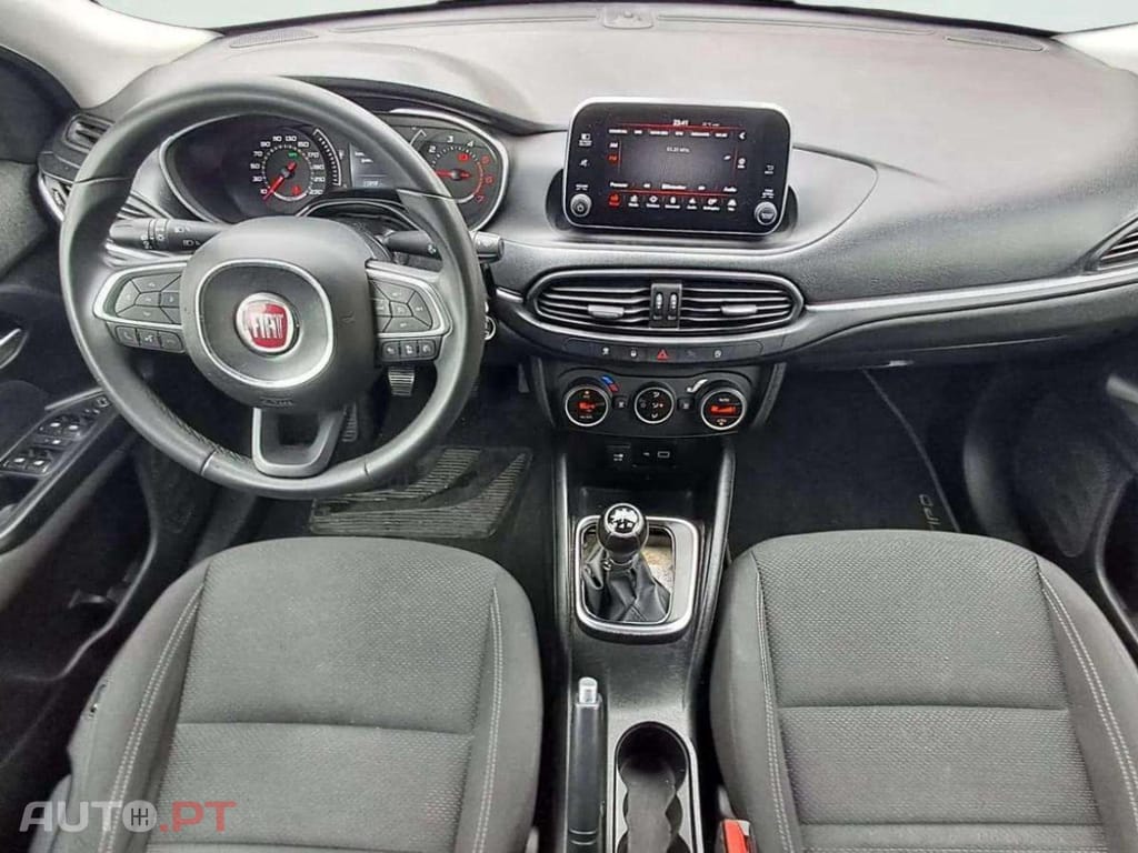 Fiat Tipo 1.3 M-Jet Lounge
