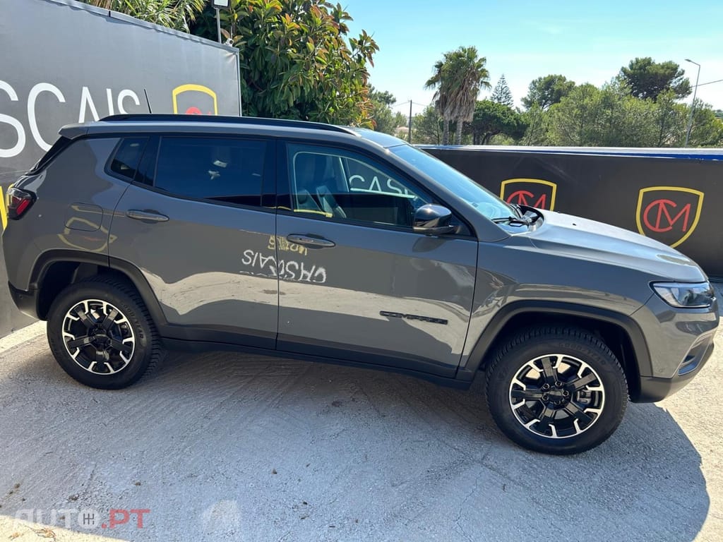 Jeep Compass 4xE 1.3 TG UPLAND