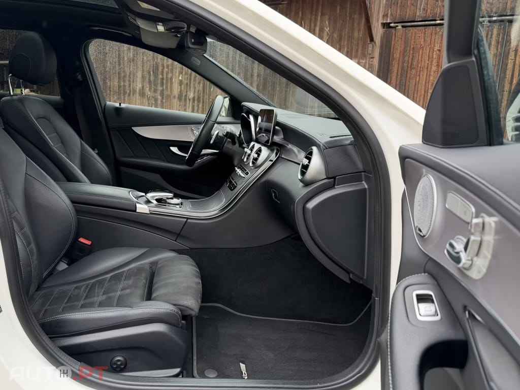 Mercedes-Benz C 300 e AMG Line