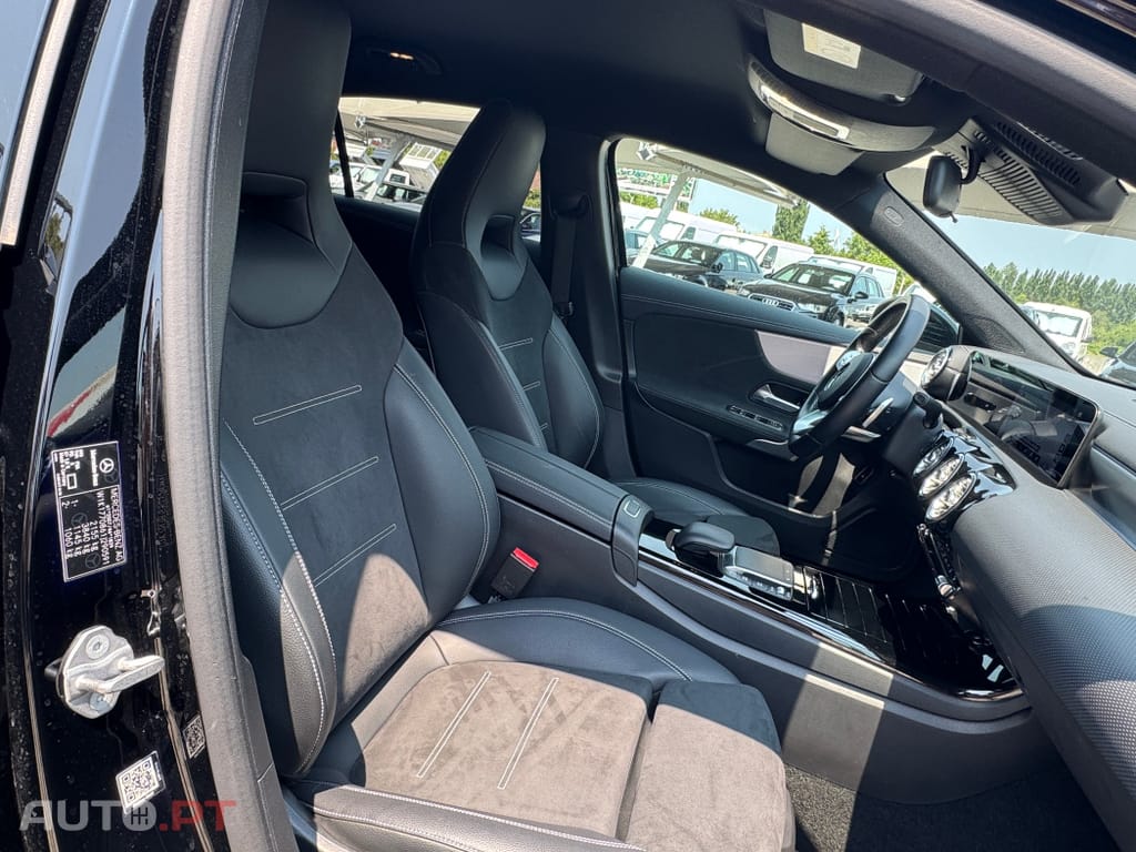 Mercedes-Benz A 250 e AMG Line
