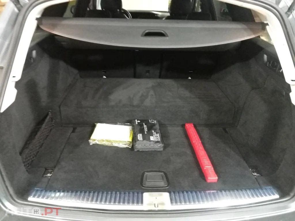 Mercedes-Benz E 300 de Avantgarde