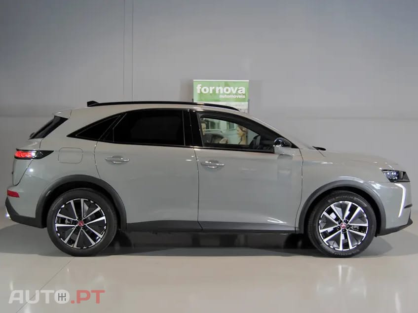 DS DS7 E-Tense Performance Line