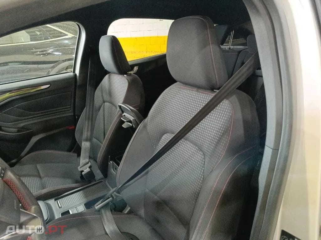 Ford Focus SW 1.5 TDCi EcoBlue ST-Line