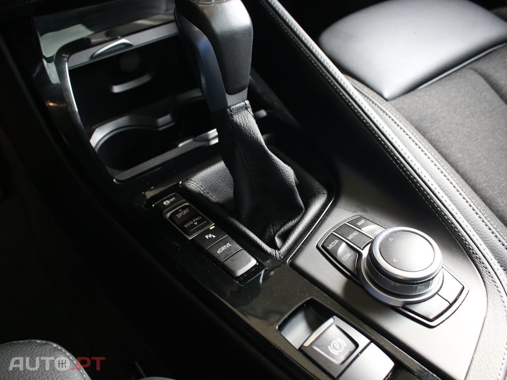 BMW X2 25 e xDrive Pack M