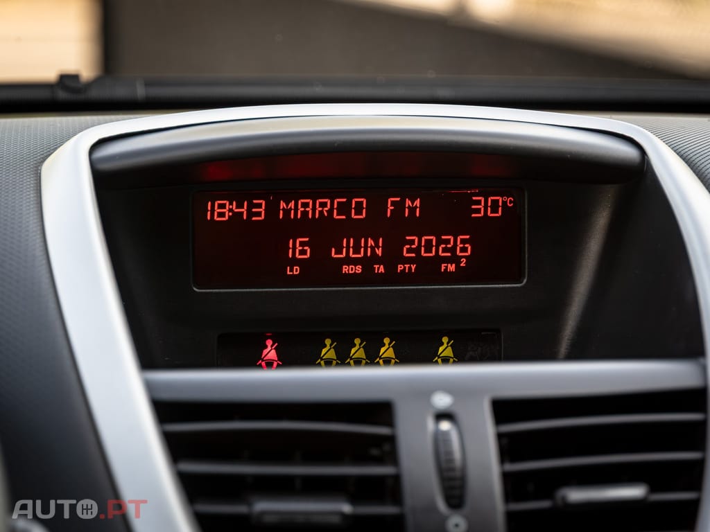 Peugeot 207 1.4 HDi