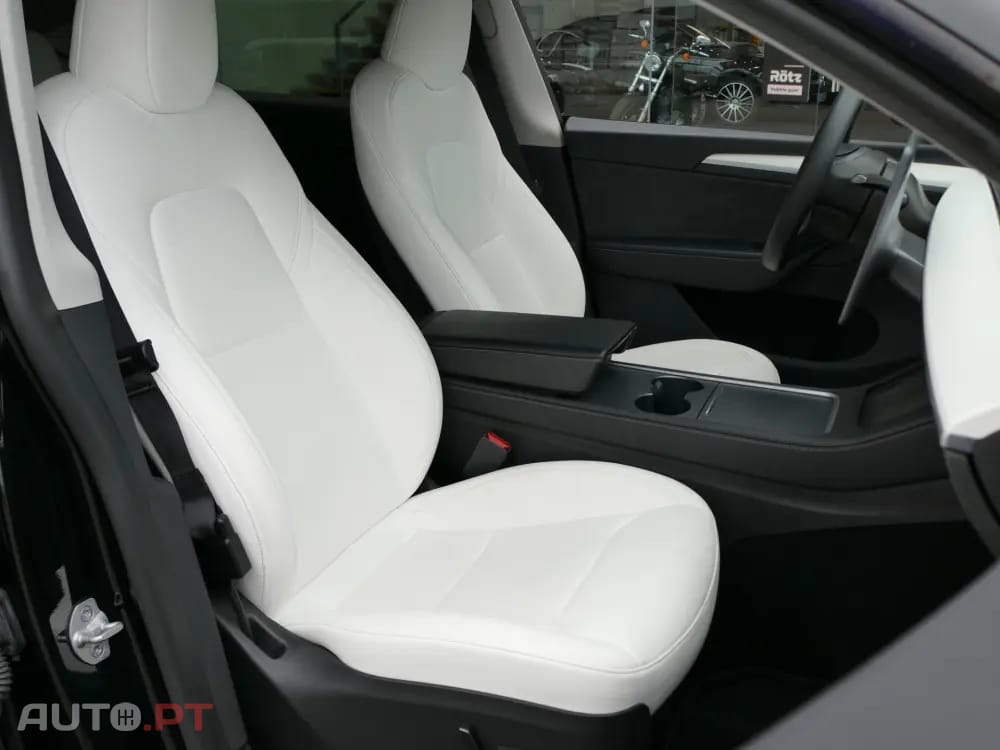 Tesla Model Y Tração Traseira