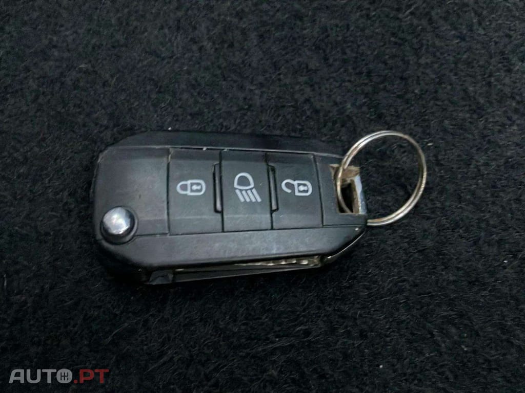 Peugeot 2008 1.2 PureTech Allure