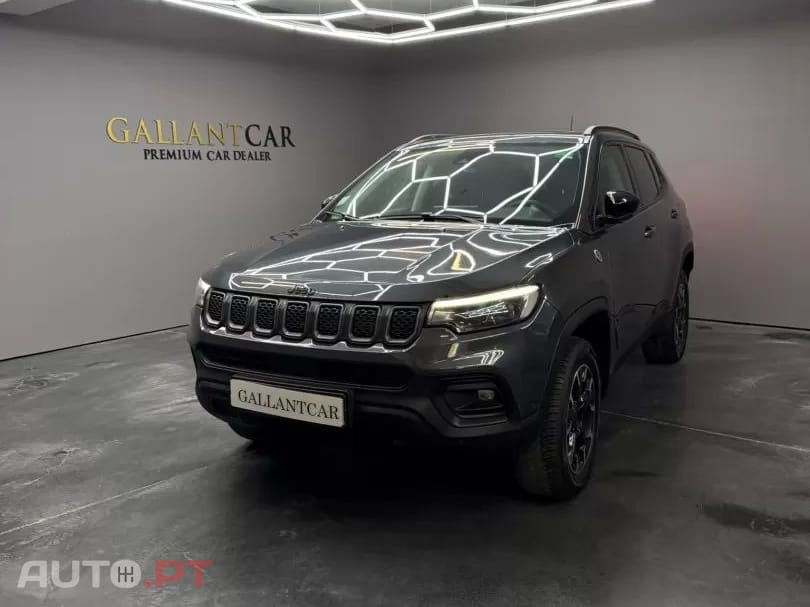 Jeep Compass 1.3 TG Trailhawk