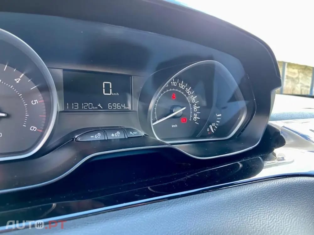 Peugeot 208 1.5 BlueHDi Active