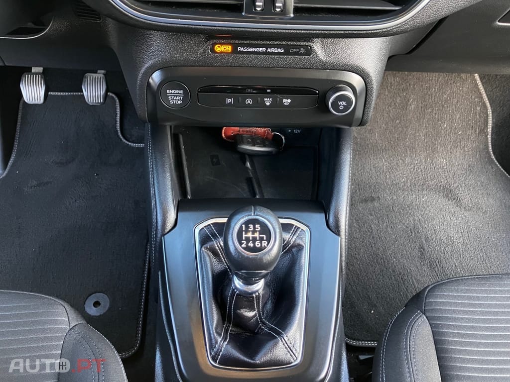 Ford Focus 1.0 EcoBoost Hybrid TITANIUM X