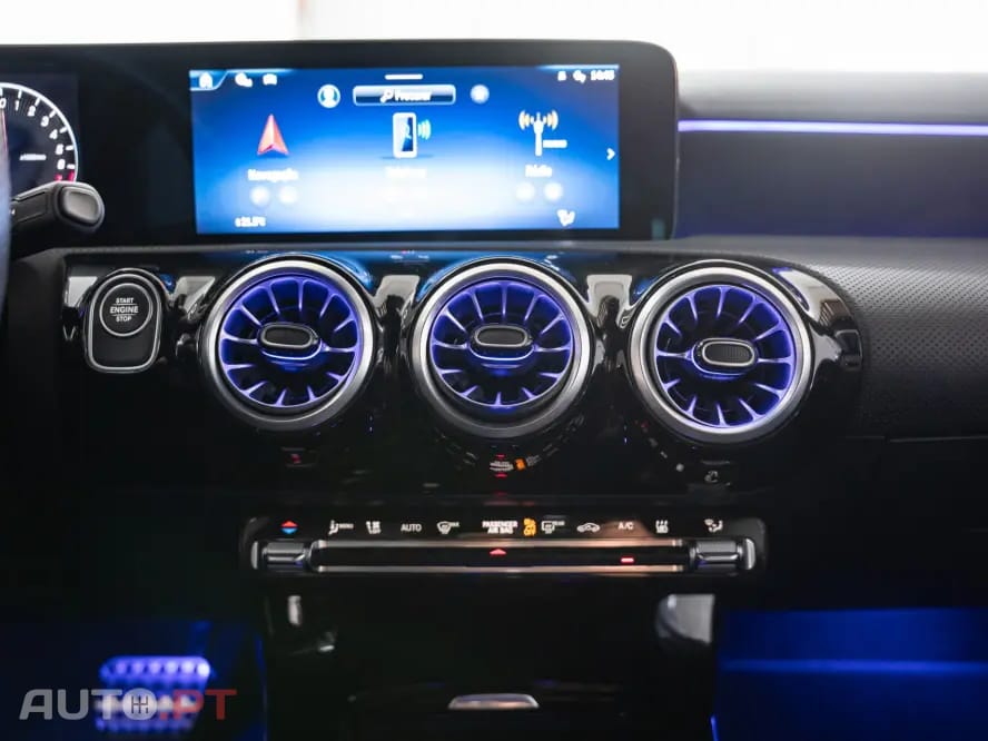 Mercedes-Benz A 250 e AMG Line