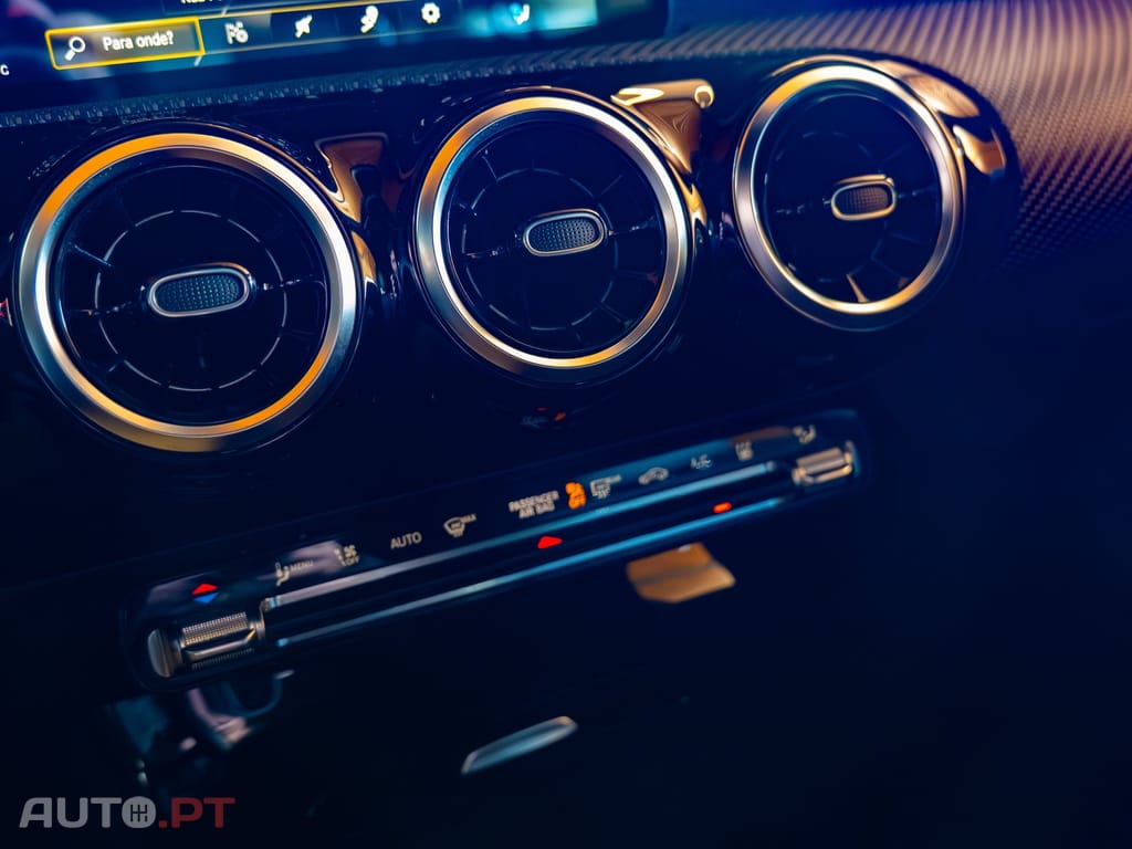 Mercedes-Benz CLA 250 e Style Plus