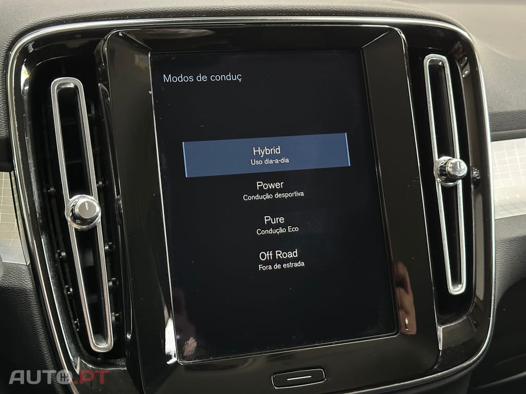 Volvo XC40 T5 PHEV Inscription Expression