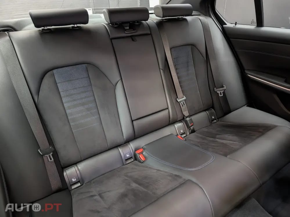 BMW 320 e Pack Desportivo M Auto