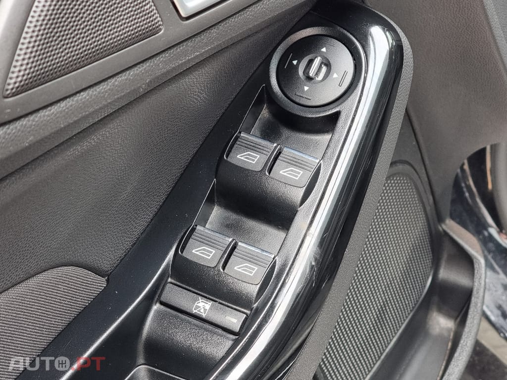 Ford Fiesta 1.0 T EcoBoost Titanium