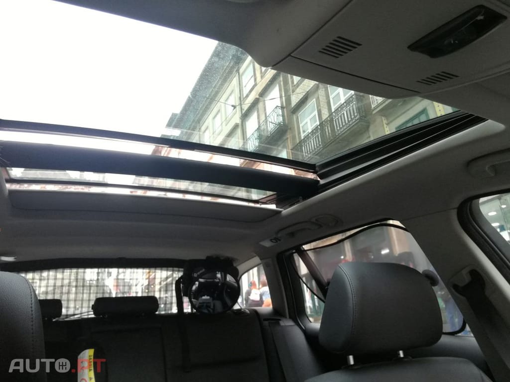 BMW 320 BMW 320D Touring | Nacional | tecto panorâmico | automático | IUC 50