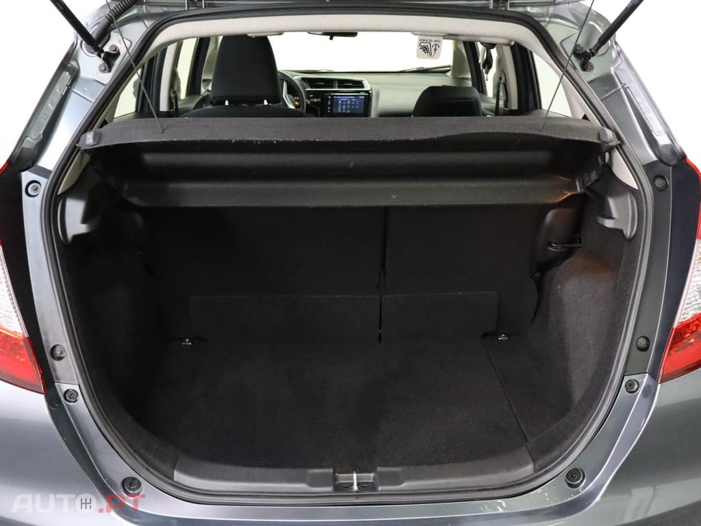 Honda Jazz 1.3 i-VTEC CVT ELEGANCE