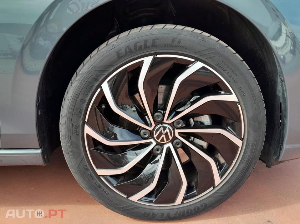 Volkswagen Golf 1.5 TSI Style