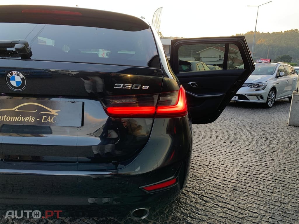 BMW 330 e Touring Line Luxury Auto