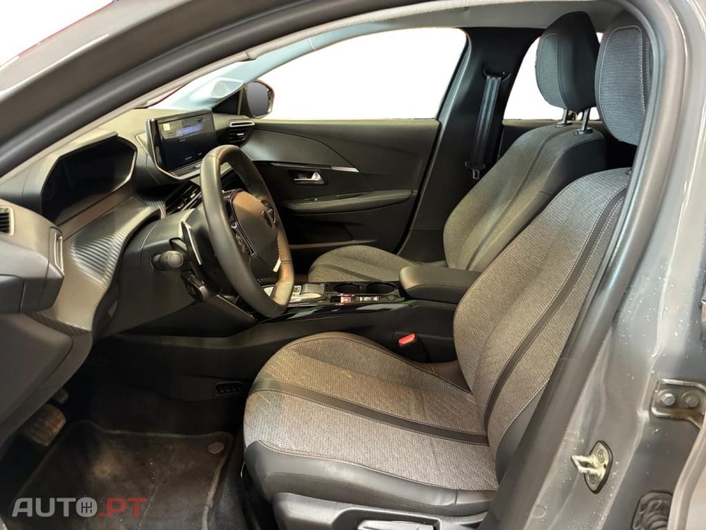 Peugeot 208 Hybrid Allure
