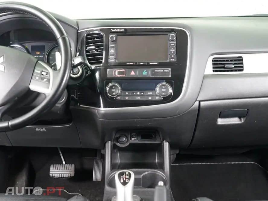 Mitsubishi Outlander 2.0 4WD Plus
