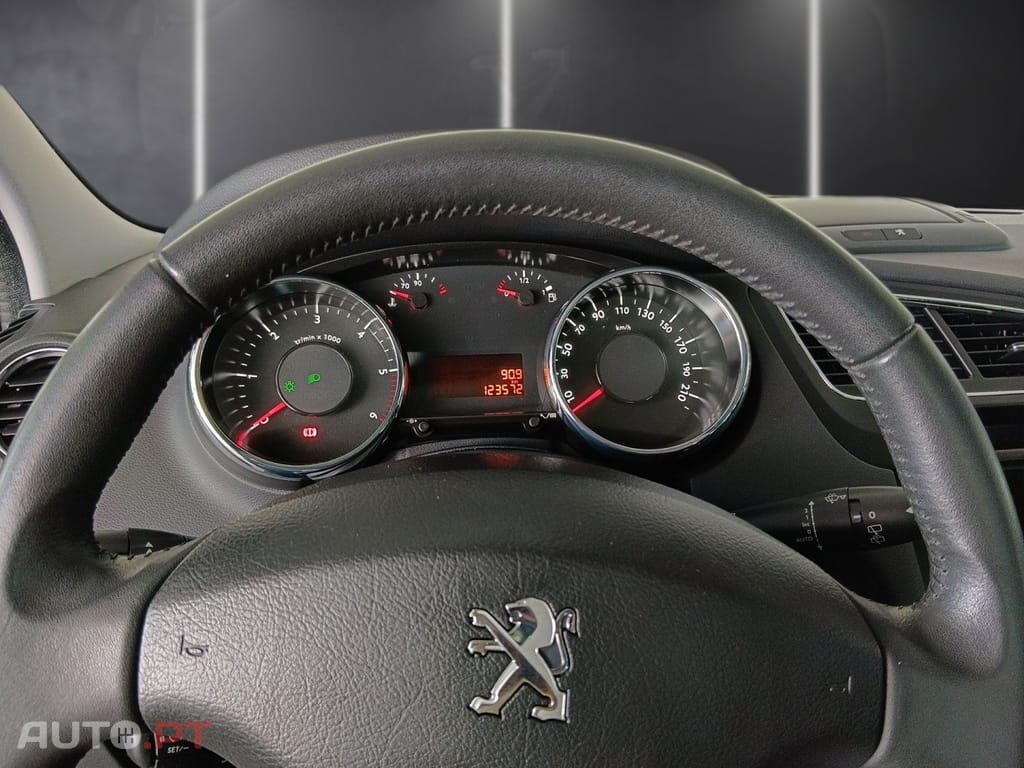 Peugeot 5008 1.6 BlueHDI