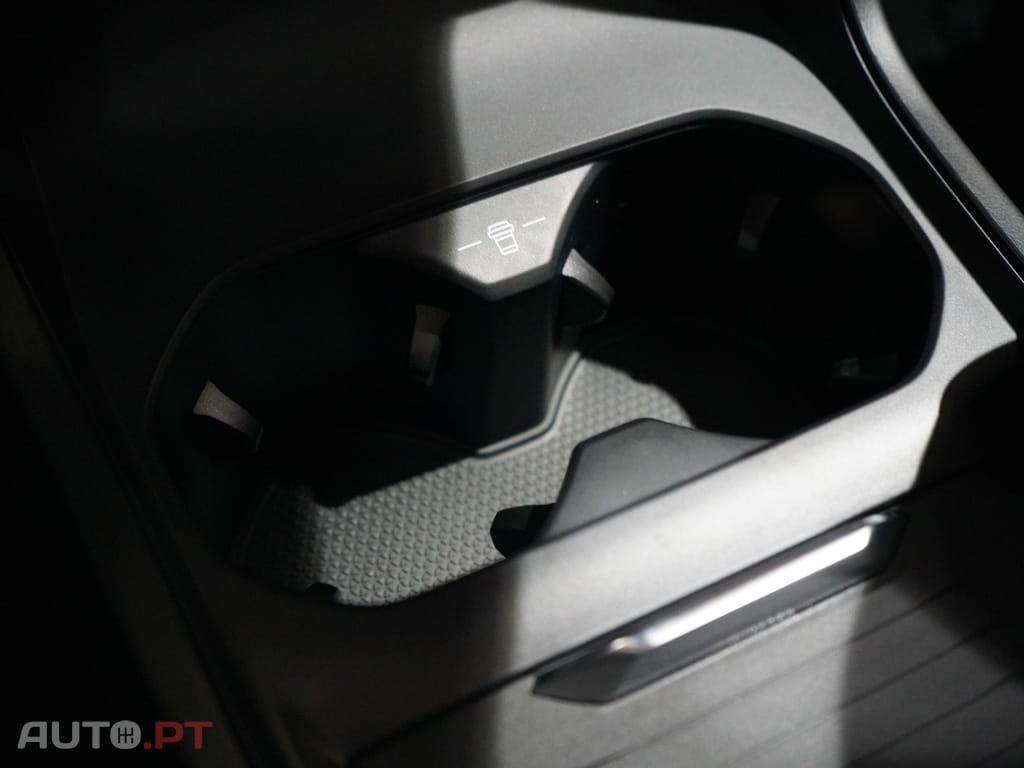 MG MG4 64 kWh Luxury