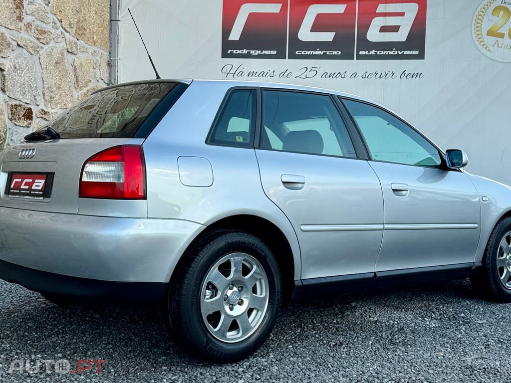Audi A3 1.6 Attraction