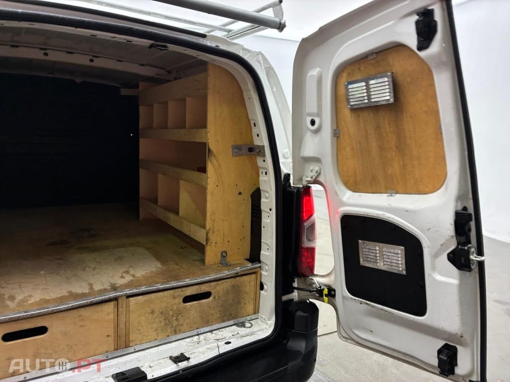 Peugeot Partner 1.5 BlueHDi Premium Longa