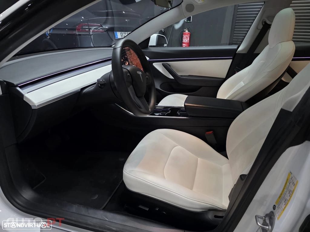 Tesla Model 3 Standard Range Plus RWD