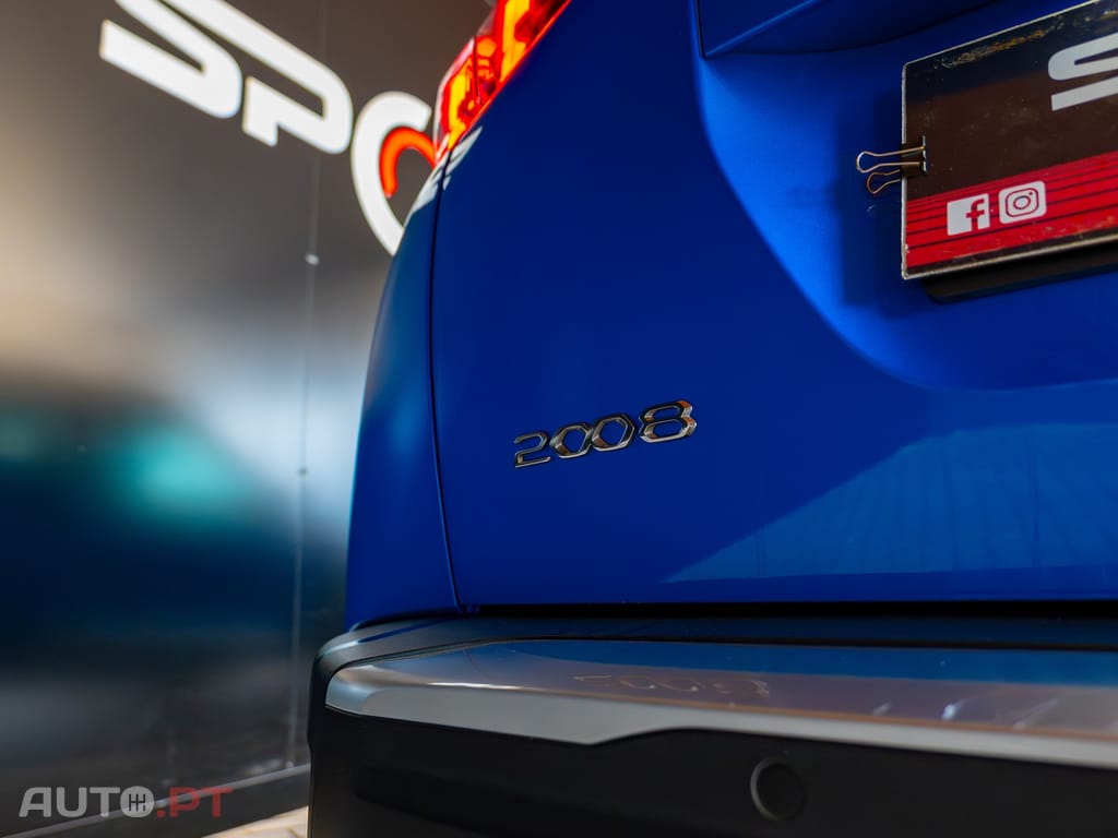 Peugeot 2008 1.2 PureTech Allure Pack