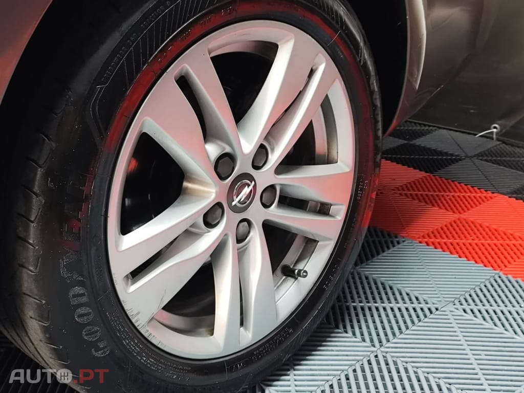 Opel Astra Sports Tourer 1.5 D Business Edition S/S — fotografia 15