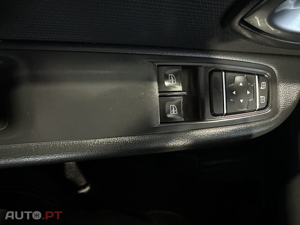 Renault Clio Sport Tourer 0.9 TCe Limited